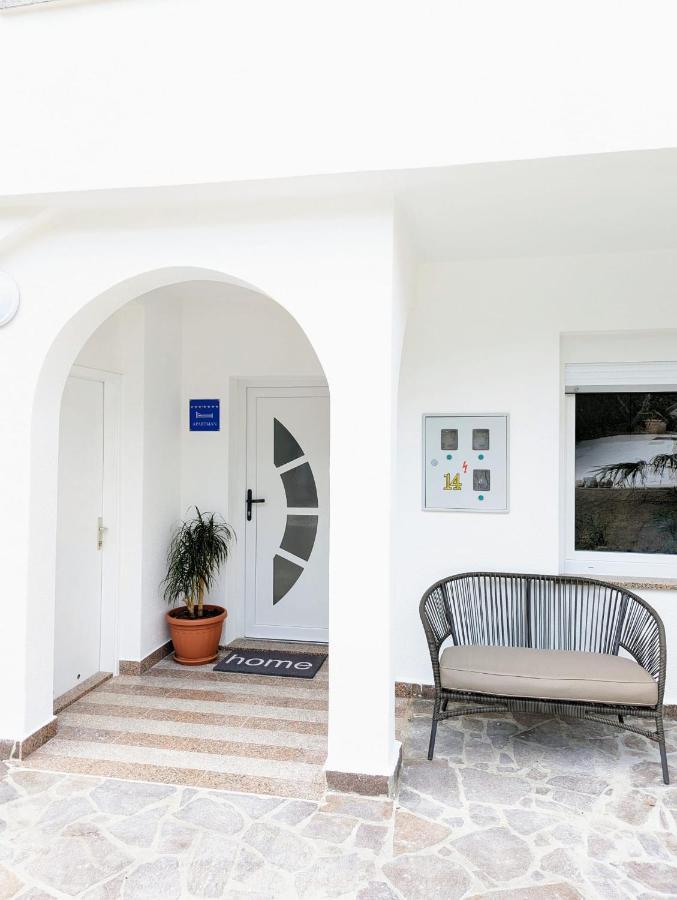 Kricin Sea Apartment Башка Екстер'єр фото